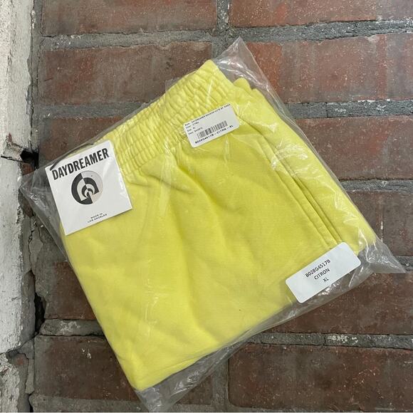 Daydreamer Ransom Note BF Sweat Citron Yellow Shorts XL - Picture 2 of 8